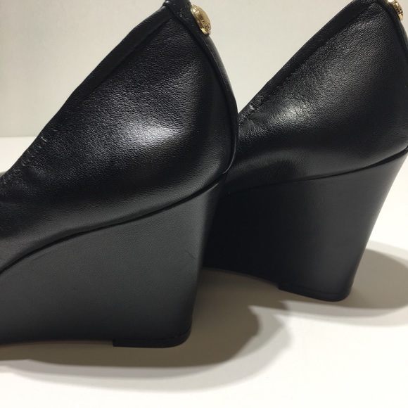 EUC Vince Camuto Black Leather Wedges Size 11.5 - Picture 4 of 8